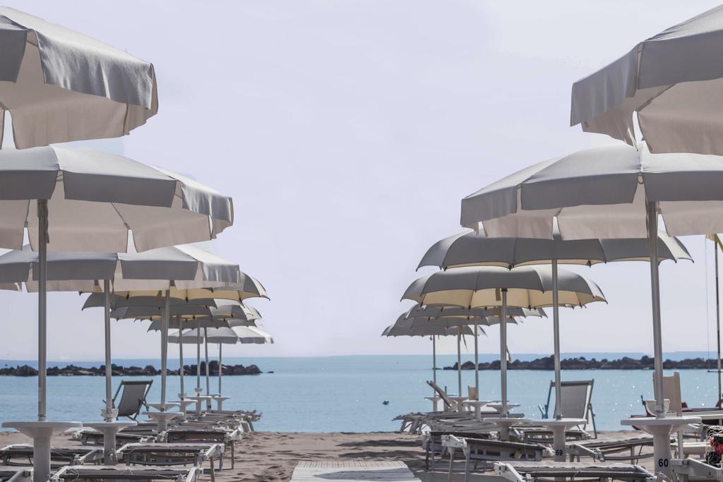Hotel Bernard San Benedetto del Tronto Ngoại thất bức ảnh